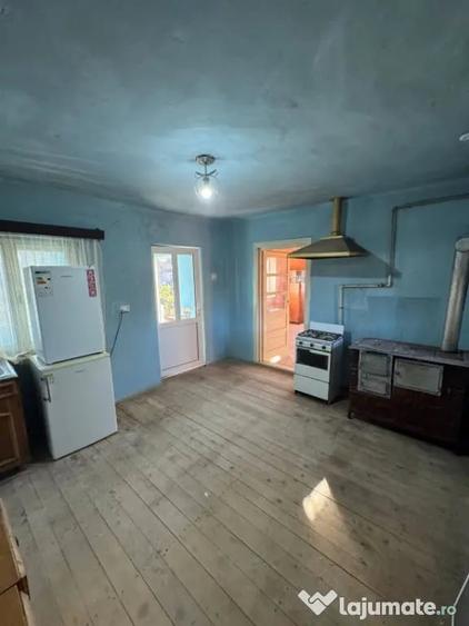 Casă cu 1 camere cu Teren 420 Mp în Tăuții de Sus