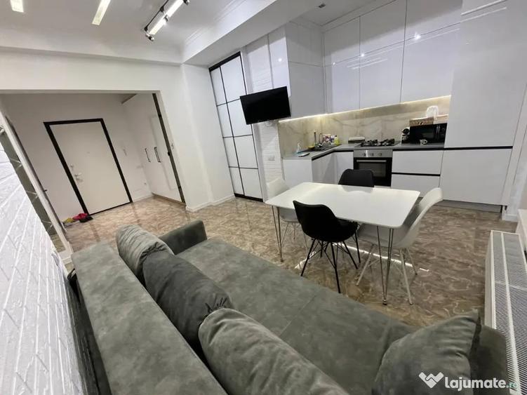 Apartament cu 2 camere decomandat în Aviatorilor