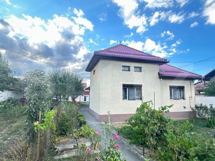 Casă individuală cu 5 camere cu Canalizare în Râșnov