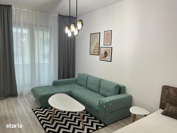 Apartament cu 3 camere decomandat în Păcii