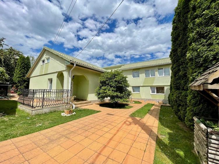 Casă cu 4 camere în Central