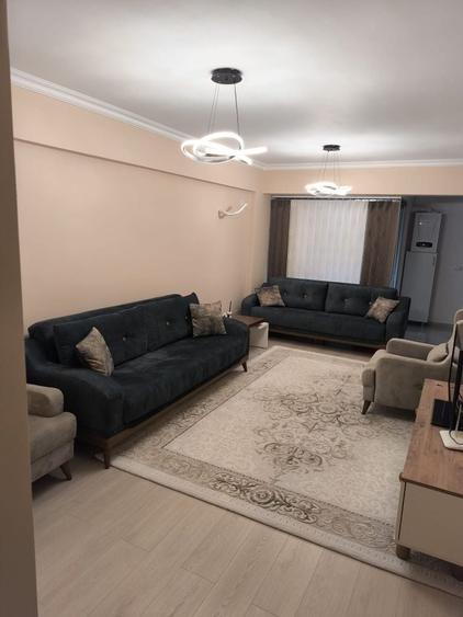 Apartament cu 2 camere decomandat în Palazu Mare