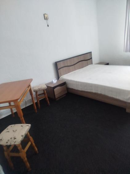 Garsonieră decomandată în Vama