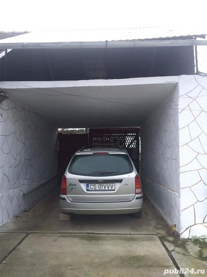 Casă cu 4 camere cu Teren 1700 Mp în Central
