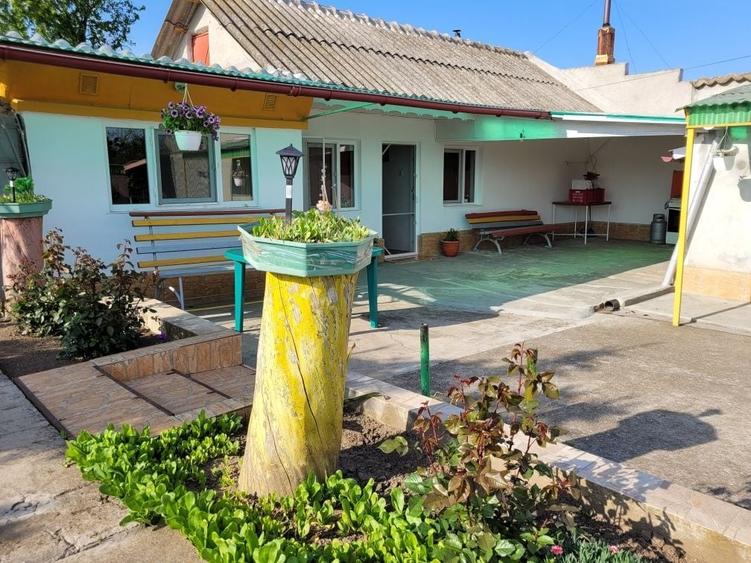 Casă cu 4 camere în Comana