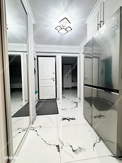 Apartament cu 2 camere decomandat în Est