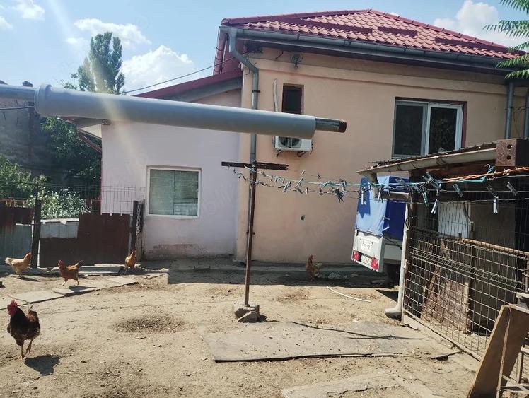 Casă cu 5 camere cu Teren 1300 Mp în Bucovăț