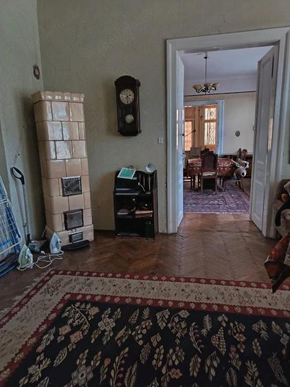 Casă cu 5 camere cu Teren 553 Mp în Bălcescu
