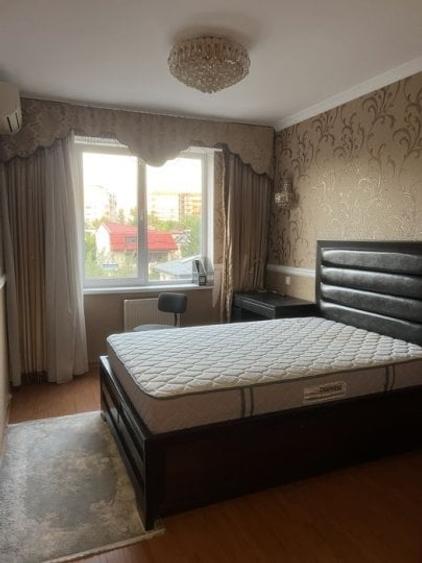 Apartament cu 3 camere decomandat, mobilat în Colentina