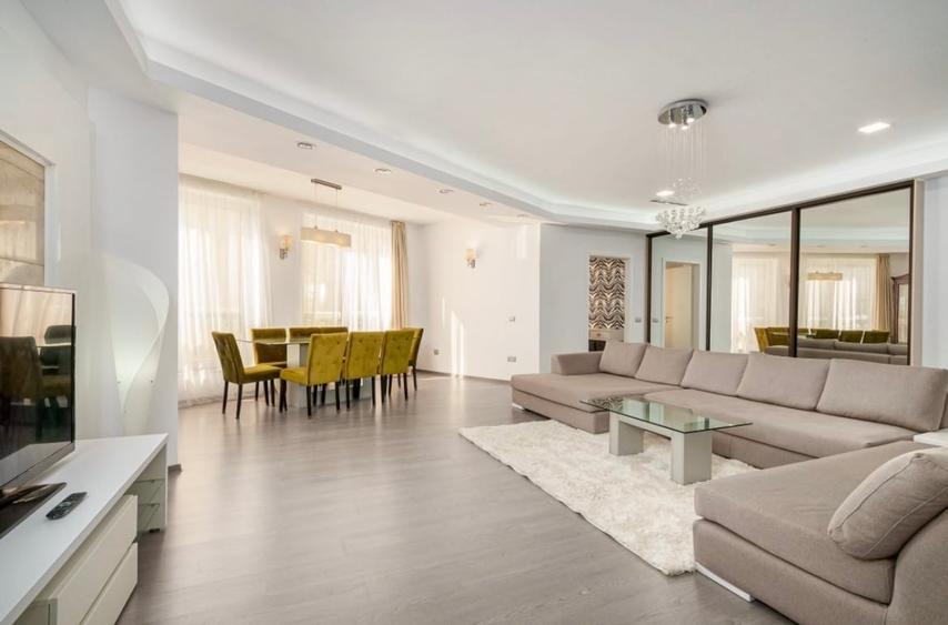 Apartament cu 3 camere decomandat în Herăstrău — fotografia 1
