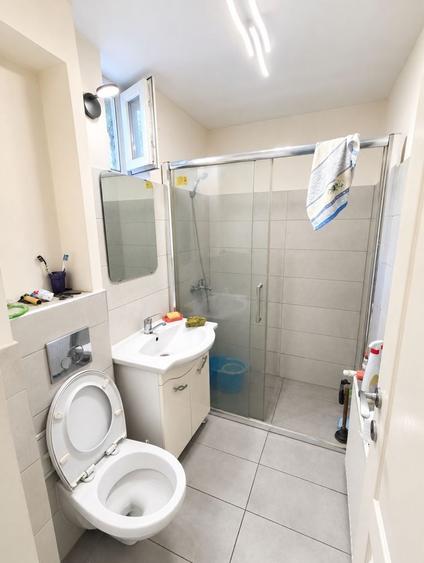 Apartament cu 2 camere semidecomandat în Calea București