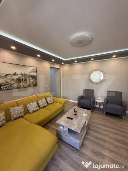 Apartament cu 4 camere decomandat în Central
