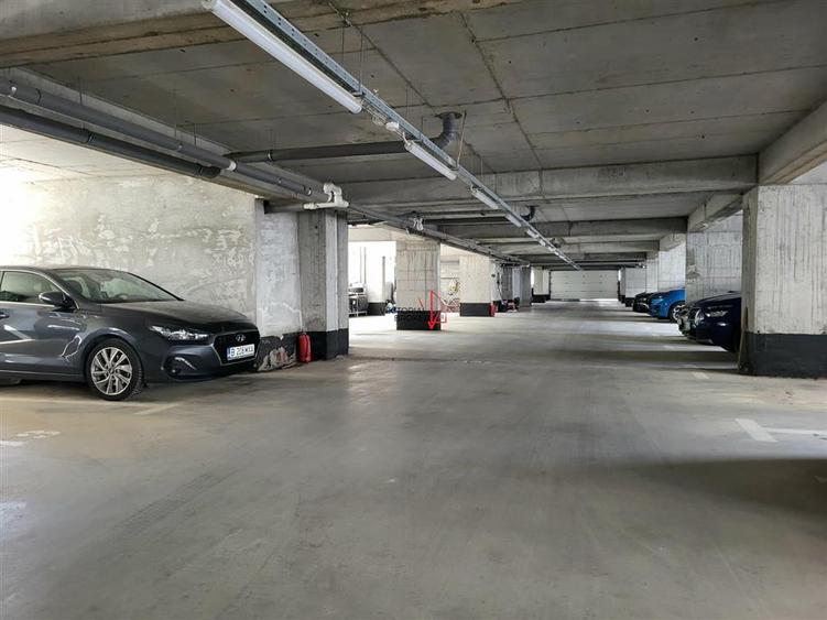 Apartament cu 3 camere decomandat în Theodor Pallady