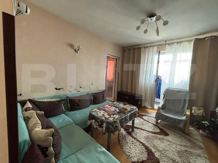 Apartament cu 3 camere, mobilat în Alexandru cel Bun