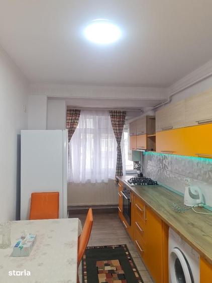 Apartament cu 4 camere decomandat în Ultracentral