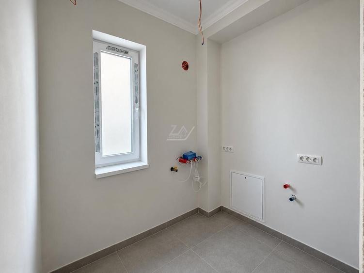 Duplex cu 5 camere cu Canalizare în Moșnița Nouă