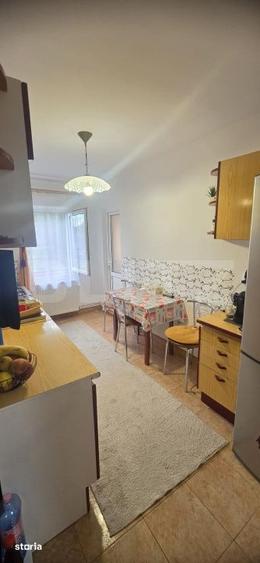 Apartament cu 3 camere decomandat, mobilat în Centrul Istoric
