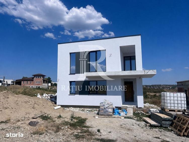 Casă cu 4 camere în Dealuri Oradea