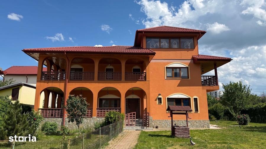 Casă cu Teren 2381 Mp în Berceni