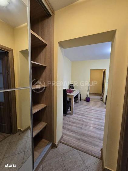 Apartament cu 2 camere semidecomandat în Podu Roș