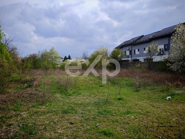 Teren Construcții intravilan de 2100 mp, în Străulești