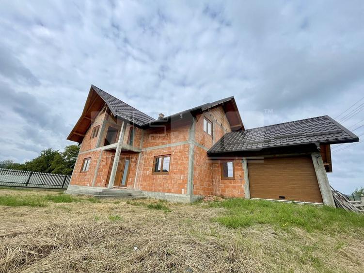 CASA LA ROSU DIN CARAMIDA + GARAJ I 12,5 ARI I VICOV DE SUS I - 20