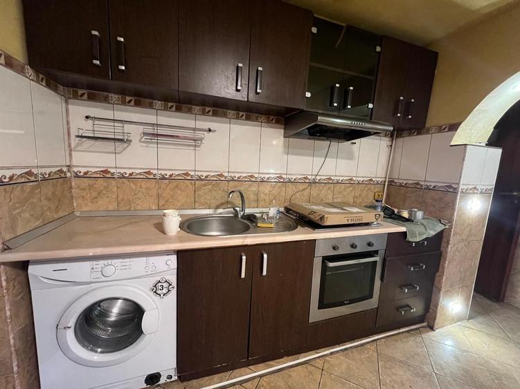 Casă cu 4 camere cu Teren 120 Mp în Exterior Vest