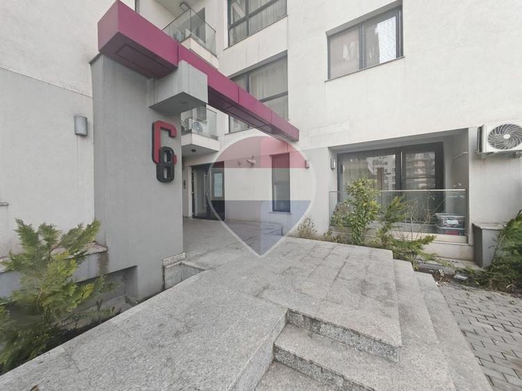 Apartament cu 3 camere semidecomandat, mobilat în Pipera