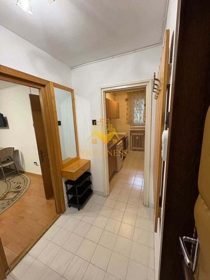 Apartament cu 2 camere semidecomandat, mobilat în Plopilor