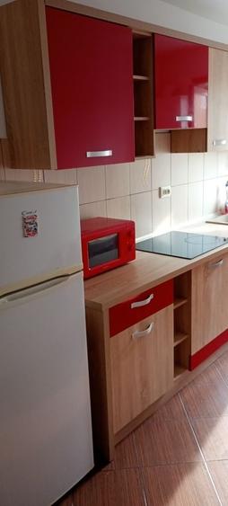 Apartament cu 3 camere decomandat în Exterior Sud