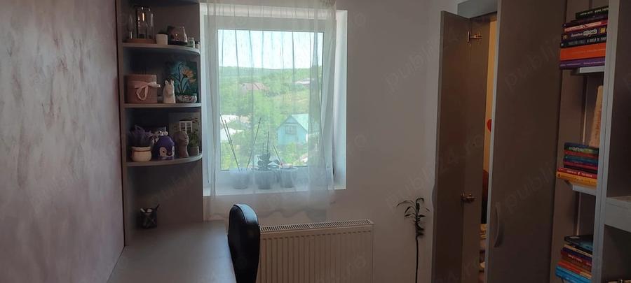 Apartament cu 2 camere decomandat, mobilat în Central