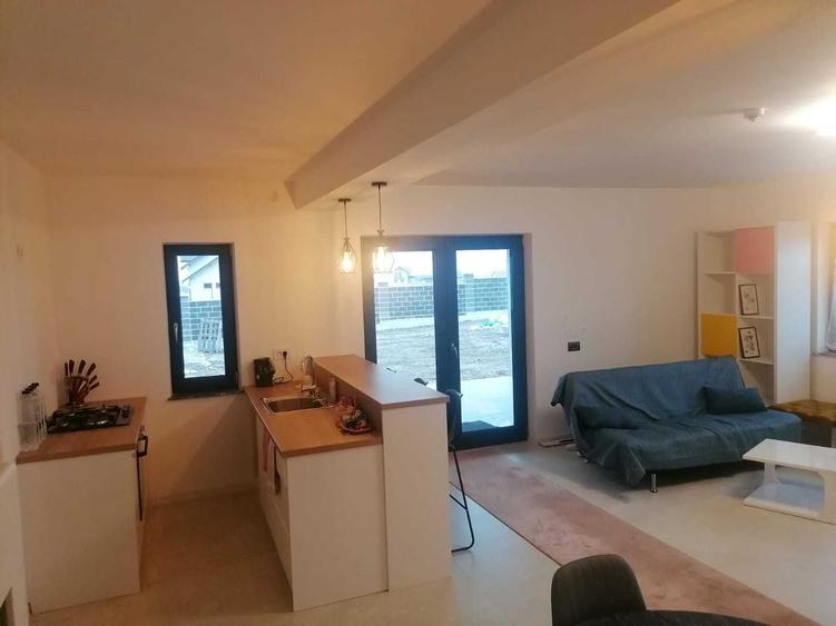 Casă cu 4 camere decomandat cu Teren 600 Mp în Exterior Vest