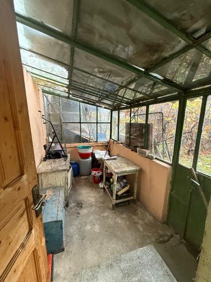 Casă individuală cu 4 camere cu Teren 160 Mp în Sărari