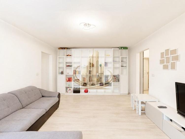 Apartament cu 2 camere semidecomandat, mobilat în Blașcovici