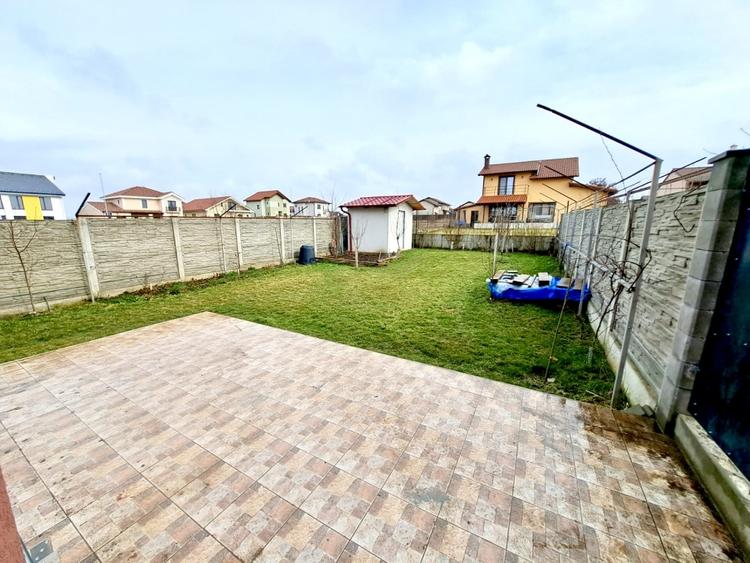 Duplex cu 5 camere cu Canalizare în Dumbrăvița