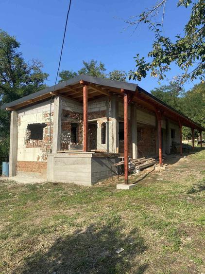 casa la rosu de vanzare - 1