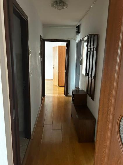 Apartament cu 2 camere decomandat în Astra