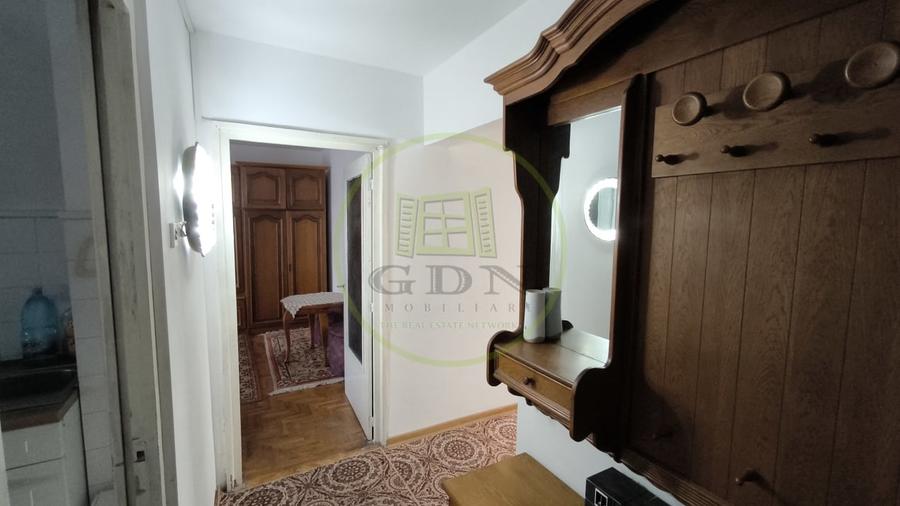 Închiriere apartament cu 3 camere, decomandat, mobilat-utilat, Decebal - 9