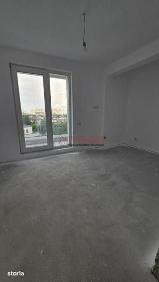 Apartament cu 4 camere în Berceni