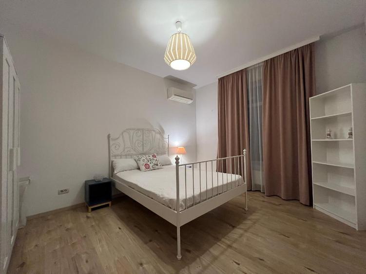 Apartament cu 3 camere decomandat în Floreasca