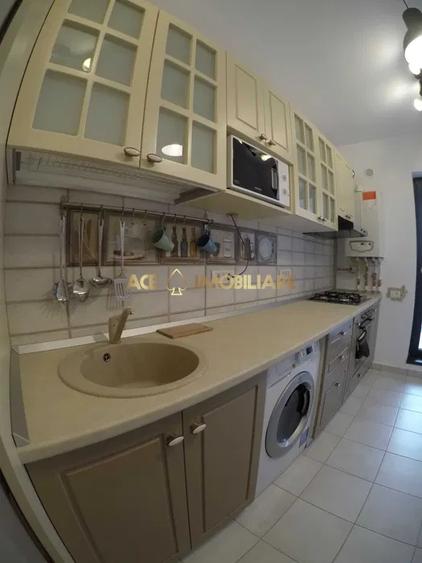 Apartament cu 2 camere decomandat, mobilat în Politehnica