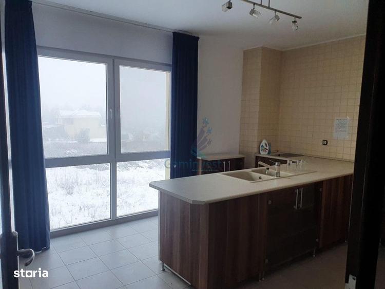 Spațiu comercial, de 766 mp, în Oșorhei