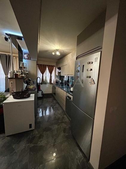 Apartament cu 3 camere semidecomandat, mobilat în Florești — fotografia 1