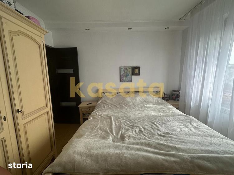Apartament cu 3 camere decomandat în Crângași