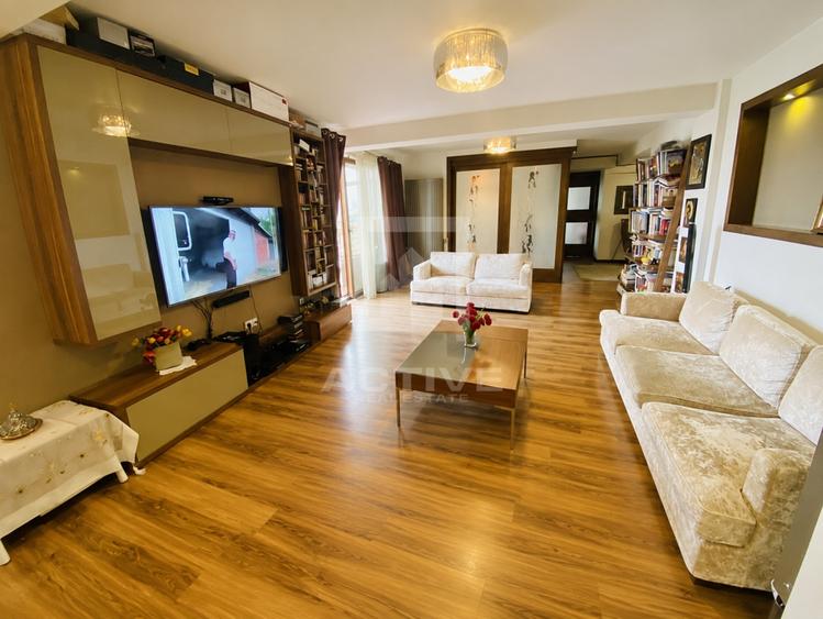 Apartament cu 3 camere semidecomandat, mobilat în Gheorgheni