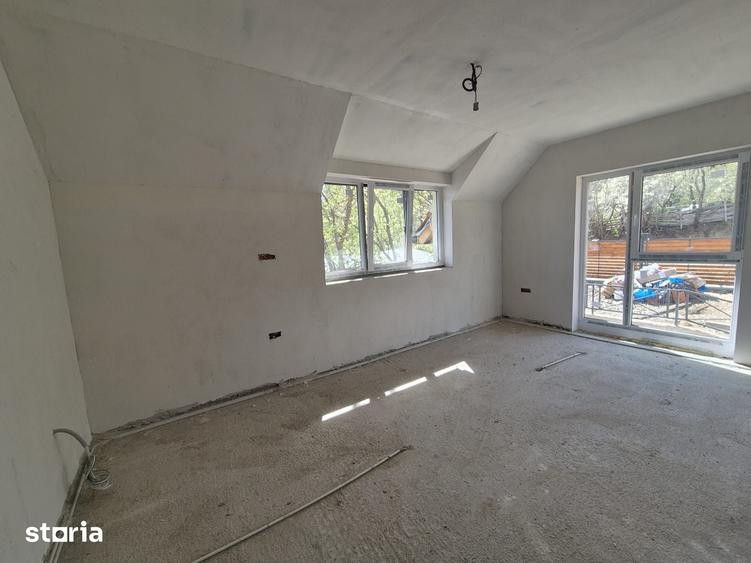 Casă cu 4 camere cu Teren 700 Mp în Feleacu