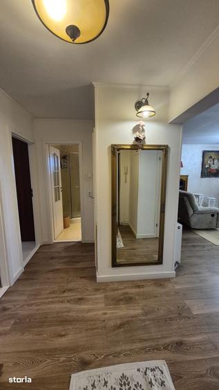 Apartament cu 3 camere în Vasile Alecsandri