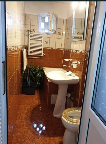 Apartament cu 2 camere semidecomandat în Malu Roșu