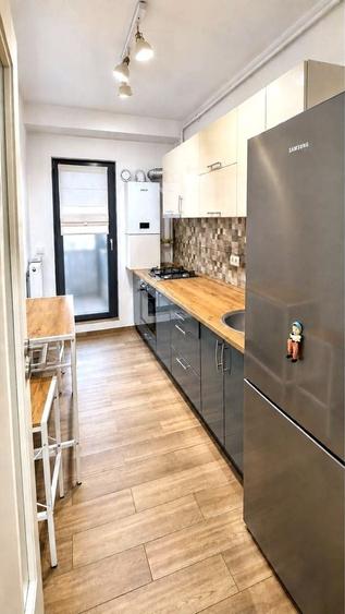 Apartament cu 2 camere decomandat, mobilat în Regie