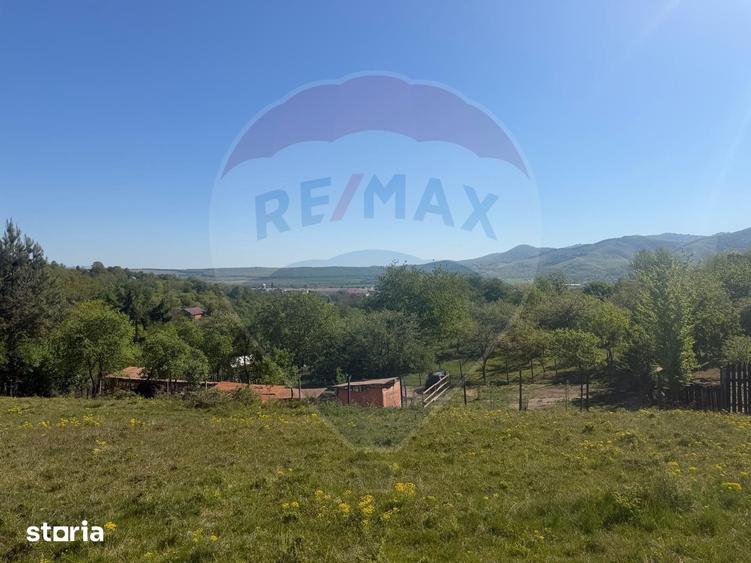 Teren de 6322 mp, în Central